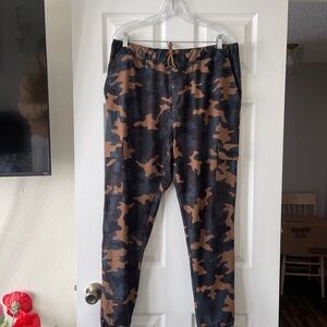 ZYIA Black and Brown Camo Joggers